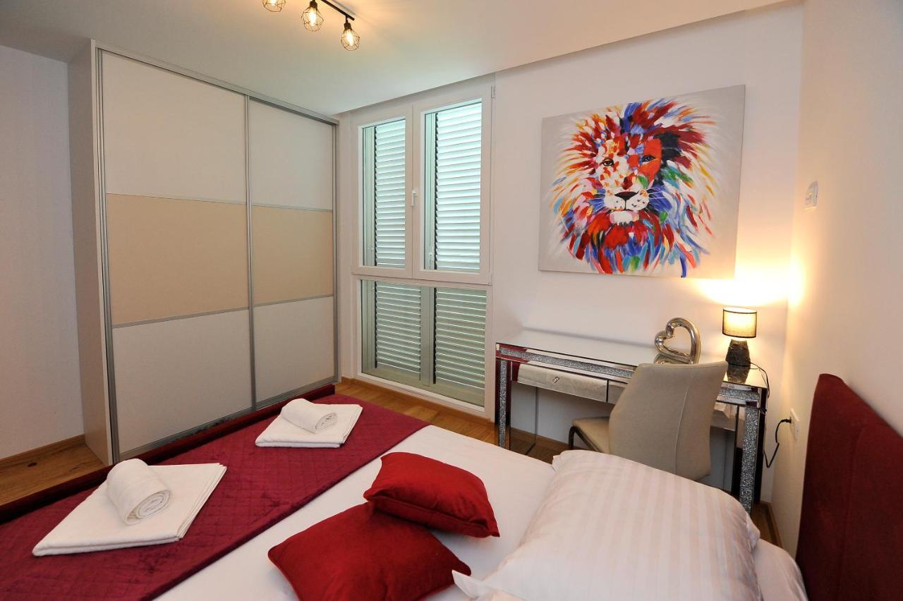 Carruba Split Apartment Bagian luar foto
